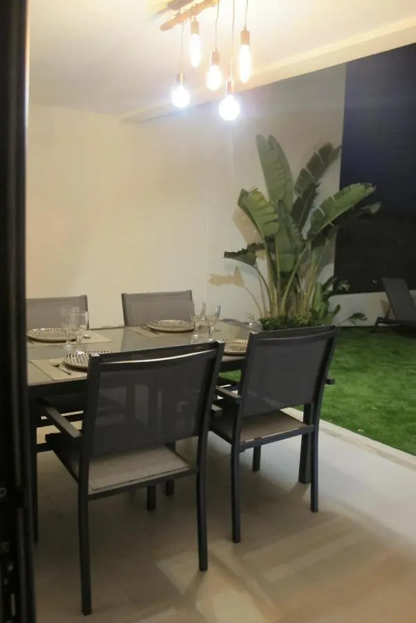 Vila L Olivier Sanary A 0*, Sanary-sur-Mer